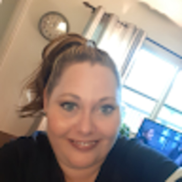 Meet your Posher, Ashley - Picture 1 of 1